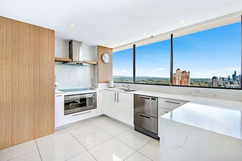 ULTIQA Beach Haven On Broadbeach - Tourism Gold Coast 15
