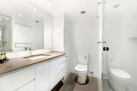 ULTIQA Beach Haven On Broadbeach - Tourism Gold Coast 40