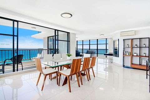 ULTIQA Beach Haven On Broadbeach - Tourism Gold Coast 28