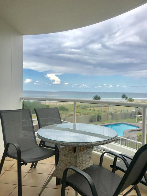 Regency On The Beach - Tourism Gold Coast 9