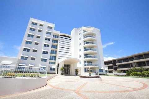 Regency On The Beach - Tourism Gold Coast 14
