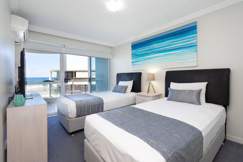 Regency On The Beach - Tourism Gold Coast 1