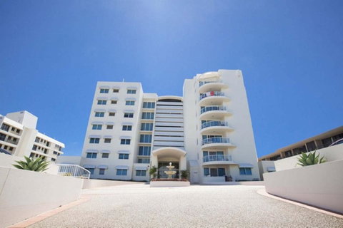 Regency On The Beach - Tourism Gold Coast 13