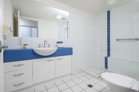 Belaire Place Motel Apartments - Tourism Gold Coast 10