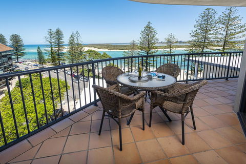 Belaire Place Motel Apartments - Tourism Gold Coast 3