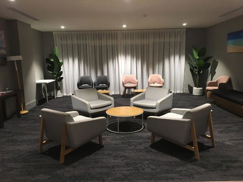 Woodroffe Hotel - Gold Coast 4