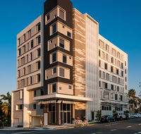 Woodroffe Hotel - Tourism Gold Coast