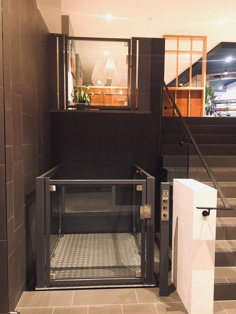 Woodroffe Hotel - Gold Coast 9