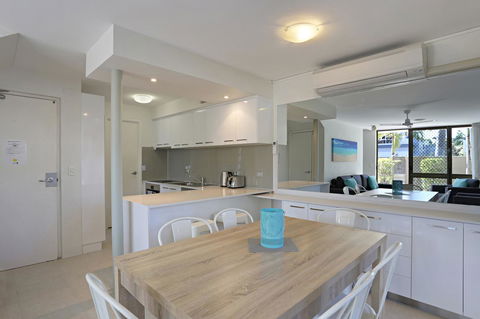 Kananda Beach House - Tourism Gold Coast 0