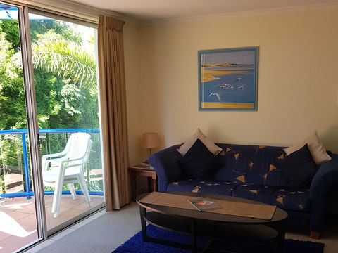Surfers Beach Resort One - Tourism Gold Coast 28