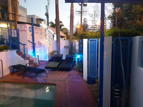 Surfers Beach Resort One - Tourism Gold Coast 10