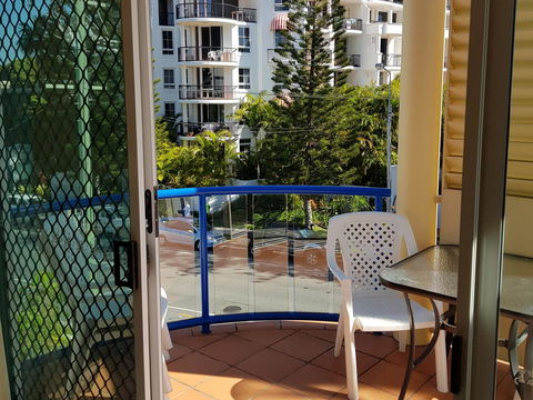 Surfers Beach Resort One - Tourism Gold Coast 25