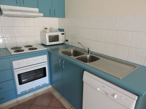 Surfers Beach Resort One - Tourism Gold Coast 43