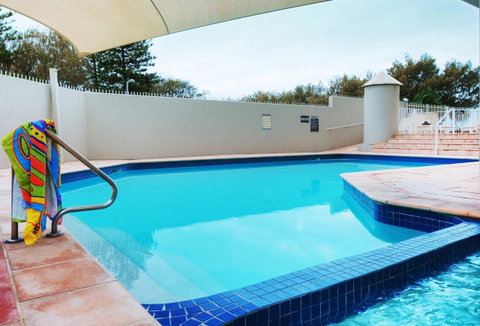 Golden Sands On The Beach - Absolute Beachfront Apartments - Tourism Gold Coast 14