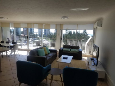 Golden Sands On The Beach - Absolute Beachfront Apartments - Tourism Gold Coast 37