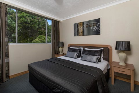 The Robert Towns - Tourism Gold Coast 3