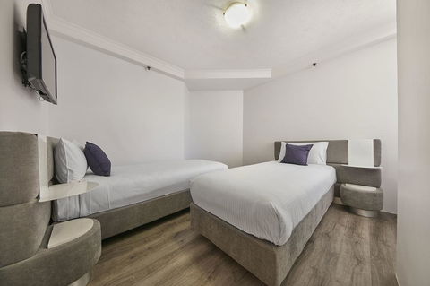 Novotel Surfers Paradise - Tourism Gold Coast 23