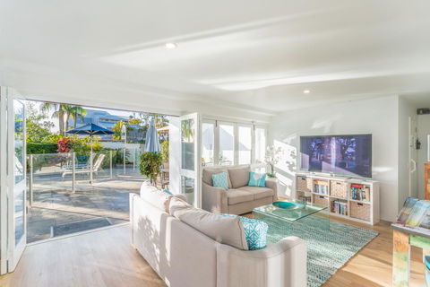 Noosa Boutique Apartments & Elkhorn Villas - Tourism Gold Coast 3