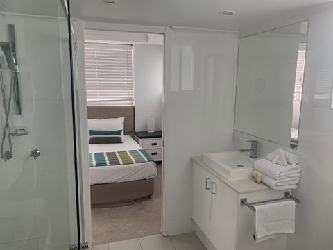 Ocean Plaza Resort - Tourism Gold Coast 13
