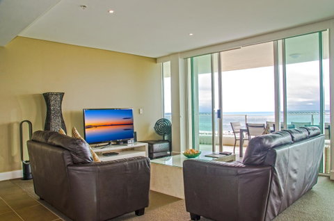Kirra Surf Apartments - Tourism Gold Coast 32