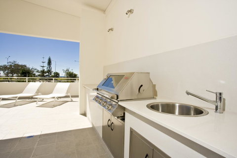 Kirra Surf Apartments - Tourism Gold Coast 35