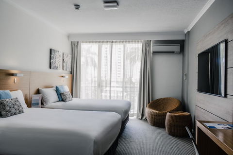 Novotel Cairns Oasis Resort - Tourism Gold Coast 3