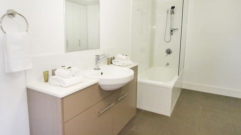Oaks Townsville Gateway Suites - Tourism Gold Coast 6