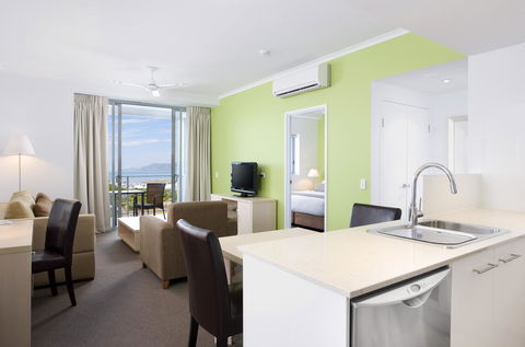 Oaks Townsville Gateway Suites - Tourism Gold Coast 9