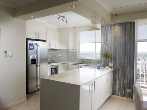 2nd Avenue Beachside Apartments - Gold Coast 25