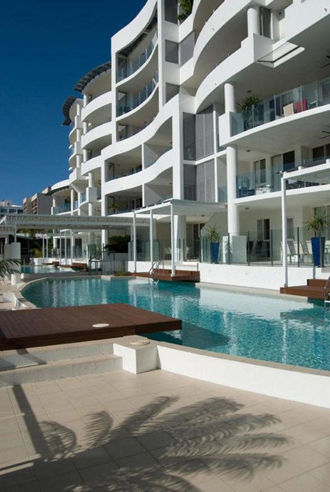 Waters Edge Apartment Cairns - Tourism Gold Coast 9