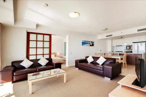 Reflection On The Sea - Tourism Gold Coast 26