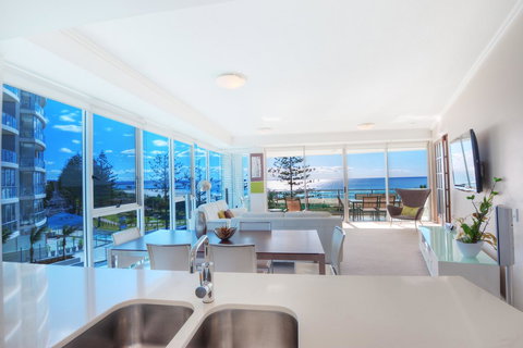 Reflection On The Sea - Tourism Gold Coast 2