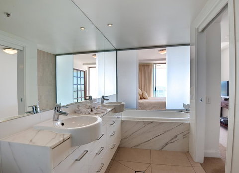 Reflection On The Sea - Tourism Gold Coast 31