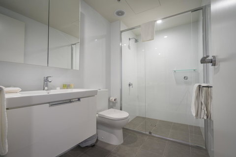 Arena Apartments By CLLIX - Tourism Gold Coast 34