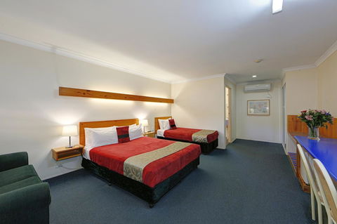 Smart Motels Bert Hinkler - Tourism Gold Coast 11