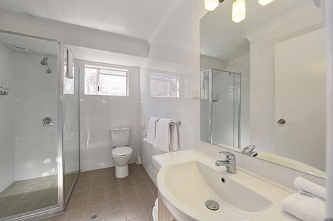 Smart Motels Bert Hinkler - Tourism Gold Coast 27