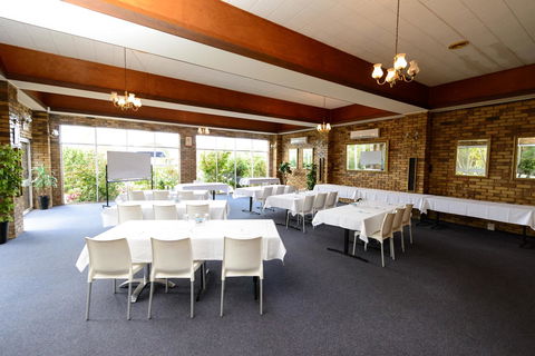 Smart Motels Bert Hinkler - Tourism Gold Coast 36