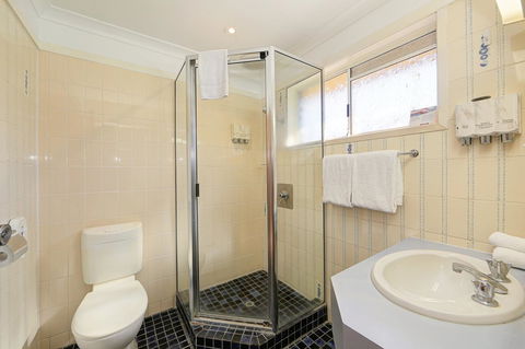 Smart Motels Bert Hinkler - Tourism Gold Coast 14