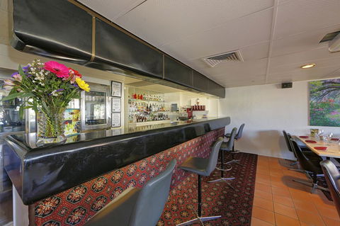 Smart Motels Bert Hinkler - Tourism Gold Coast 6