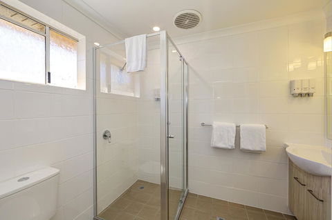 Smart Motels Bert Hinkler - Tourism Gold Coast 19
