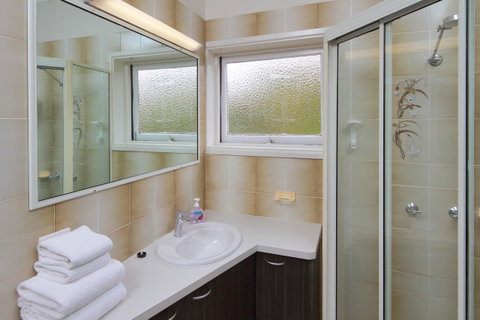 Palm Beach Hotel - Tourism Gold Coast 3