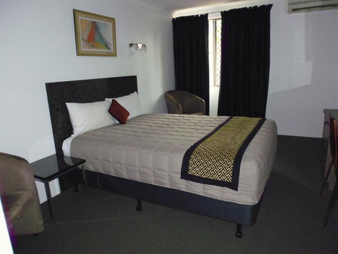 Burke & Wills Motor Inn - Tourism Gold Coast 5