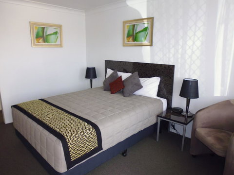 Burke & Wills Motor Inn - Tourism Gold Coast 27