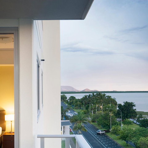 Mantra Trilogy - Tourism Gold Coast 14