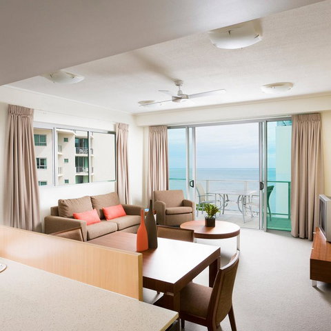 Mantra Trilogy - Tourism Gold Coast 2