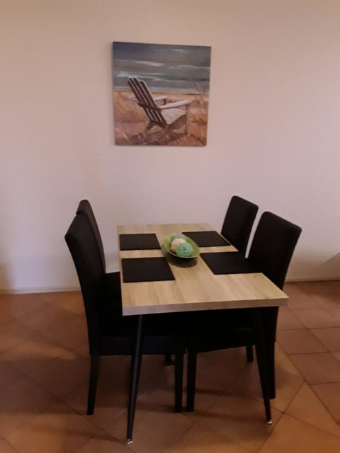 Jackies Holiday Apartment - Tourism Gold Coast 19