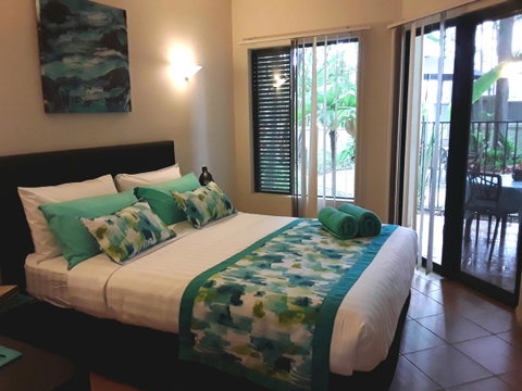 Jackies Holiday Apartment - Tourism Gold Coast 5
