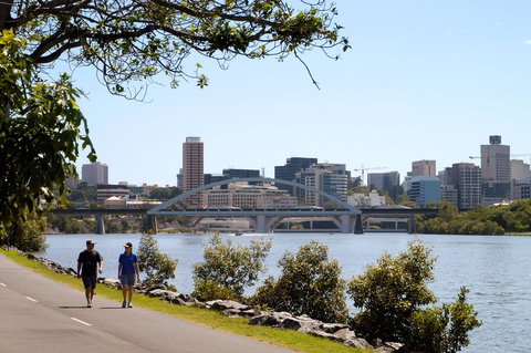 Central Cosmo Apartment Hotel - Gold Coast 8