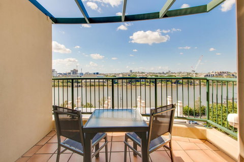 Central Cosmo Apartment Hotel - Gold Coast 24