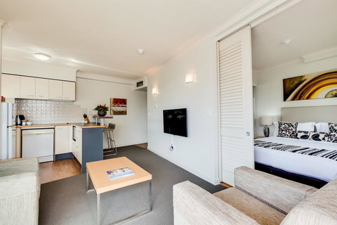 Central Cosmo Apartment Hotel - Gold Coast 29